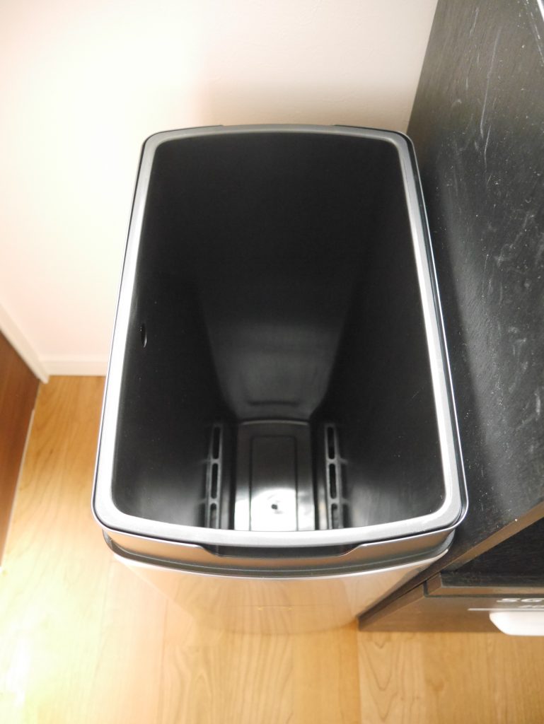シンプルヒューマン　ゴミ箱　キッチン　40Ｌ　　simplehuman